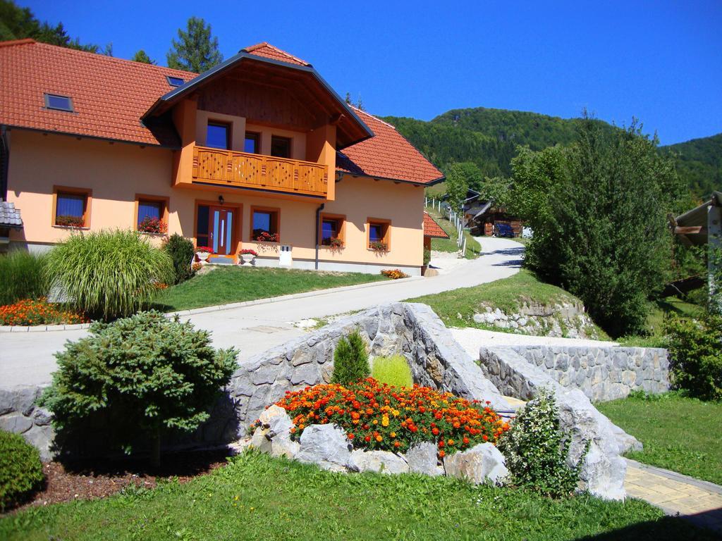 Apartments Trebušak Laze v Tuhinju Bagian luar foto